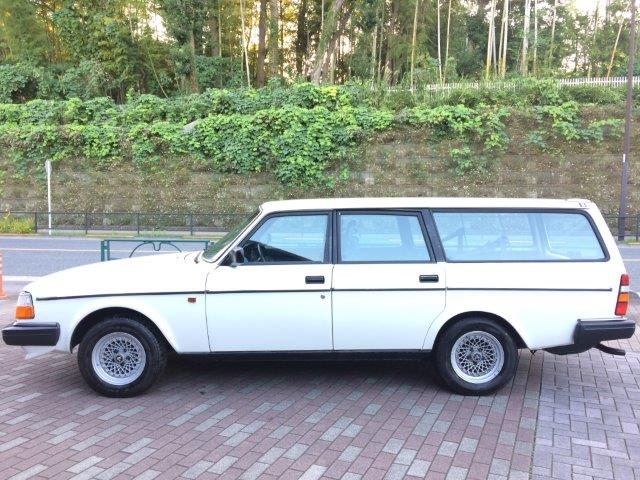 純正新作 ボルボ VOLVO 240 エステート セダン カタログ 1988年辺り